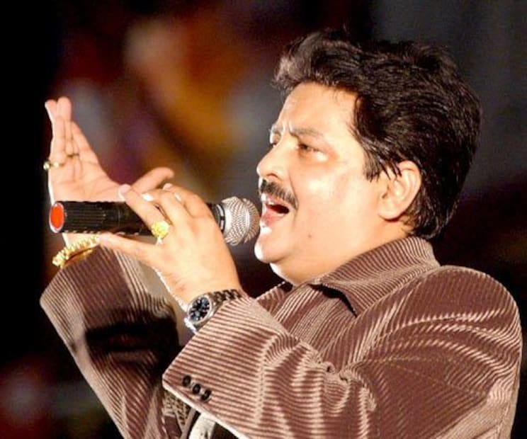 সেরা গায়ক হিসাবে ফিল্ম ফেয়ার অ্যাওয়ার্ড পাঁচবার পেয়েছেন ৷ কয়ামত সে কয়ামত তক, দিলওয়ালে দুলহনিয়া লে জায়েঙ্গে, রাজা হিন্দুস্তানি ৷ ফাইল ছবি ৷