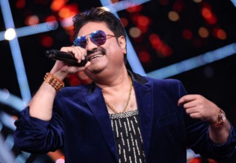 কিশোর কুমারকে নিজের আদর্শ বলে মনে করেন কুমার শানু ৷ সেই কারণেই গানের ধরন ধারণ কিশোর কুমারের মতই ছিল তাঁর ৷ ফাইল ছবি ৷