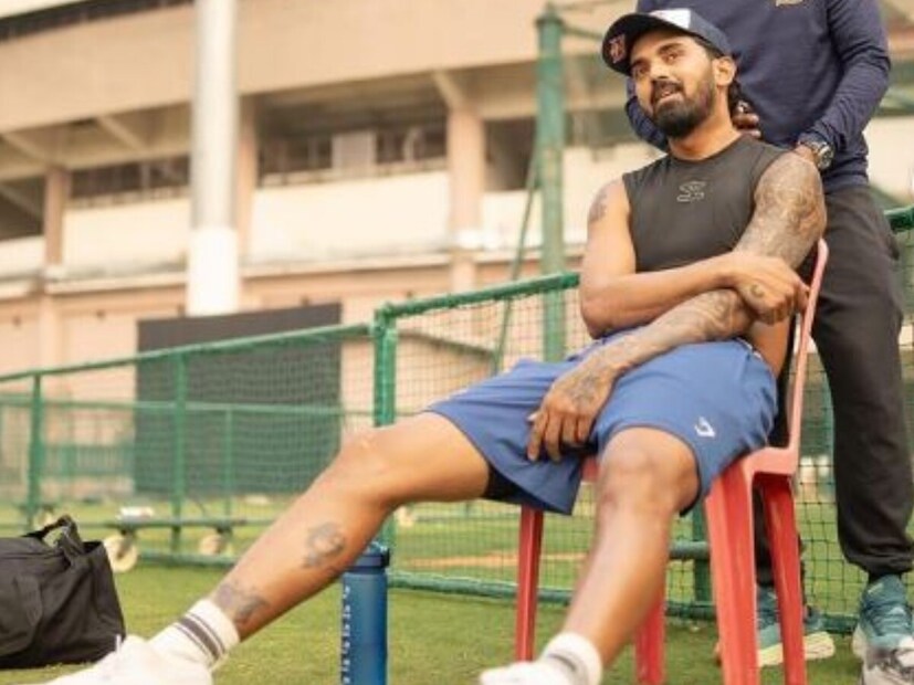 ভারতীয় রিজার্ভ ব্যাঙ্কে অ্যাসিস্ট্যান্ট ম্যানেডার পদে দায়িত্ব পালন করেছেন কে এল রাহুল। তিনি এখন আরবিআই-এর কর্মচারী।