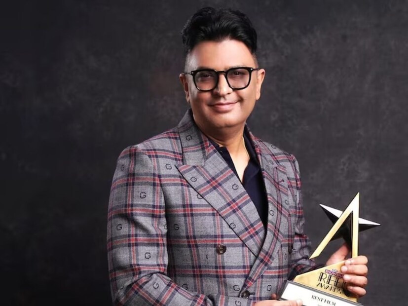 টি-সিরিজ কোম্পানির প্রতিষ্ঠাতা গুলশান কুমারের ছেলে ভূষণ কুমার এখন পরিবারের প্রধান। ভূষণ কুমারের কাকা এবং অভিনেতা কৃষ্ণ কুমার তাকে ব্যবসা পরিচালনায় সাহায্য করেন।