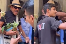 এ কী কাণ্ড! ভক্তকে সপাটে চাঁটি মারলেন জ্যাকি শ্রফ, তোলপাড় নেটপাড়া