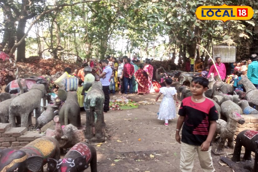 ইতিহাসবিদরা মনে করেন প্রায় সাড়ে তিনশ বছরের পুরনো এই লৌকিক দেবতার অবস্থান। লোকিক দেবতার উত্থান নিয়ে রয়েছে নানা অজানা কাহিনী।