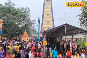 পায়ে হেঁটে নয়, দণ্ডি কেটে এই মন্দিরে ঢুকছেন শয়ে শয়ে ভক্ত! রেকর্ড ভিড় মন্দিরে পায়ে হেঁটে নয়, দণ্ডি কেটে এই মন্দিরে ঢুকছেন শয়ে শয়ে ভক্ত! রেকর্ড ভিড় মন্দিরে