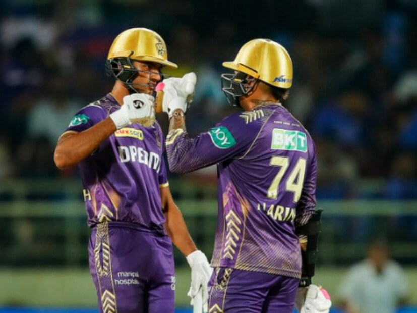 সর্বকনিষ্ঠ প্লেয়ার হিসেবে আইপিএল অভিষেকে হাফ সেঞ্চুরি করার রেকর্ডও নিজের নামে করেন। এর আগে ২০১৯ সালে ভারতের অনূর্ধ্ব ১৯ বিশ্বকাপ জয়ী দলের সদস্য ছিলেম আংক্রিশ রঘুবংশী।