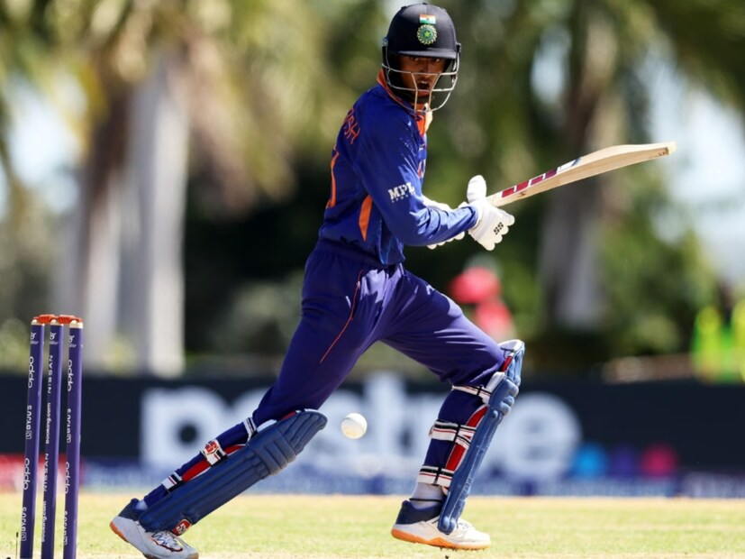 বর্তমানে কেকেআরের হয়ে অভিষেকে হাফ সেঞ্চুরি করে আত্মবিশ্বাসী আংক্রিশ রঘুবংশী। ধারাবাহিকভাবে দলের হয়ে ভাল খেলা ও ভারতীয় দলে জায়গা করে নেওয়াই লক্ষ্য তরুণ ক্রিকেটারের।