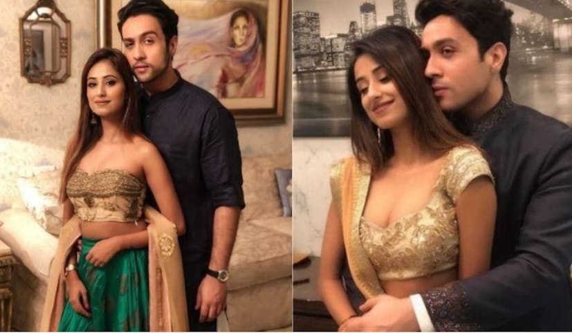 এদিকে অধ্যয়ন সুমনকে খুব শীঘ্রই দেখা যাবে সঞ্জয় লীলা বনশালি পরিচালিত ‘হিরামান্ডি'-তে। এই সিরিজে তাঁকে এক নবাবের ভূমিকায় দেখা যাবে। এখানেই শেষ নয়, এই সিরিজে প্রথমবারের জন্য নিজের বাবা শেখর সুমনের সঙ্গে অভিনয়ের সুযোগ পেয়েছেন তিনি। সম্প্রতি হিরামান্ডি’-তে তাঁর লুক কেমন হবে, তার ঝলক প্রকাশ্যে এসেছে। অধ্যয়ন নিজেই জানিয়েছিলেন যে, এই সিরিজের অডিশনেও ব্যর্থ হয়েছিলেন তিনি। এমনকী, তাঁর অডিশন দেখে তাঁকে প্রত্যাখ্যান করেছিলেন সঞ্জয় লীলা বনশালি। 