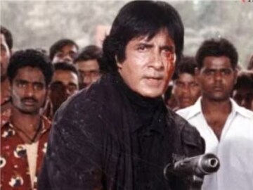 অমিতাভ বচ্চনের ‘মা’ বয়সে ছোট নায়িকা. সিনেমা হলে গিয়ে যা করেছিলেন জয়া বচ্চন