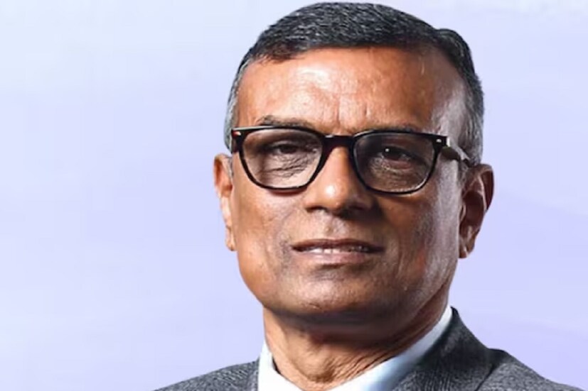 তিনি আরও বলেন যে, চ্যালেঞ্জ থাকা সত্ত্বেও প্রায় ৯ বছরে বন্ধন ব্যাঙ্কের ভাণ্ডারে গত ৩১ মার্চ, ২০২৪ তারিখের হিসেব অনুযায়ী, ১.৩৫ লক্ষ কোটি টাকা ডিপোজিট হিসেবে এবং ১.২৮ লক্ষ কোটি টাকা অ্যাডভান্স হিসাবে জমা পড়েছে। ইয়ার-অন-ইয়ার গ্রোথও হয়েছে খুবই ভাল।