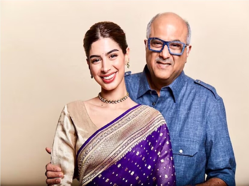 অনেক সংগ্রামের পরেও এগিয়ে যায় বনি কাপুরের পরিবার। তিনি বলেন, 'আমাদের ঠাকুমা মারা যাওয়ার পর অনিল কাপুর অভিনয় করার সিদ্ধান্ত নেন এবং আমি প্রযোজনা শুরু করি। বাড়িতে  কাউকে পুরো পরিস্থিতি সামাল দিতে হত৷  বাবা হার্টের সমস্যায় ভুগছিলেন। আমরা তাদের কষ্ট দিতে চাইনি।