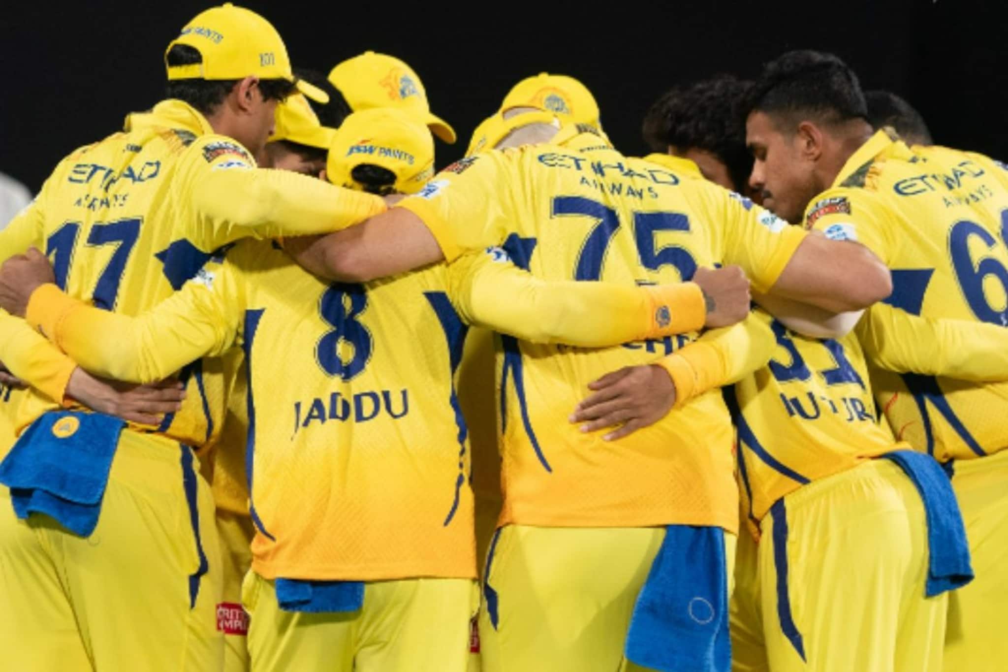 সিএসকের টার্গেট ঋষভ পন্থ! দলের মহাতারকাকে বাদ দিচ্ছে চেন্নাই! বড় আপডেট