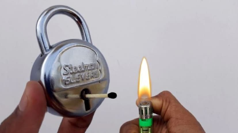এবার ভিতরে খুব ছোট একটা বিস্ফোরণ হবে! ব্যস সঙ্গে সঙ্গে খুলে যাবে তালা! এই পদ্ধতি সম্প্রতি তুমুল ভাইরাল হয়েছে সোশ্যাল মাধ্যমে! অনেকে এই পদ্ধতিতে সহজেই তালা খুলতেও পেরেছেন!  photo source collected 