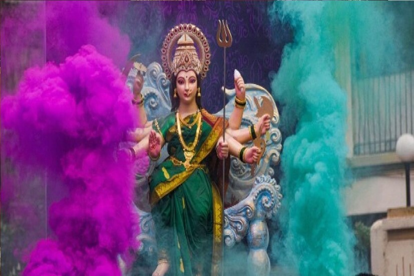 দেওঘরের পাগল বাবা আশ্রমে অবস্থিত মুদ্গল জ্যোতিষ কেন্দ্রের বিখ্যাত জ্যোতিষী পণ্ডিত নন্দকিশোর মুদগল লোকাল নিউজ18-এর প্রতিনিধির সঙ্গে আলাপকালে জানান, আগামী ৯ এপ্রিল থেকে চৈত্র নবরাত্রি শুরু হতে যাচ্ছে। 
