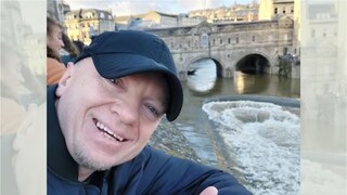 ব্রিটেনের এই 'ভিকি ডোনার' সামনে আনলেন কঠোর সত্য (ছবি- ফেসবুক)