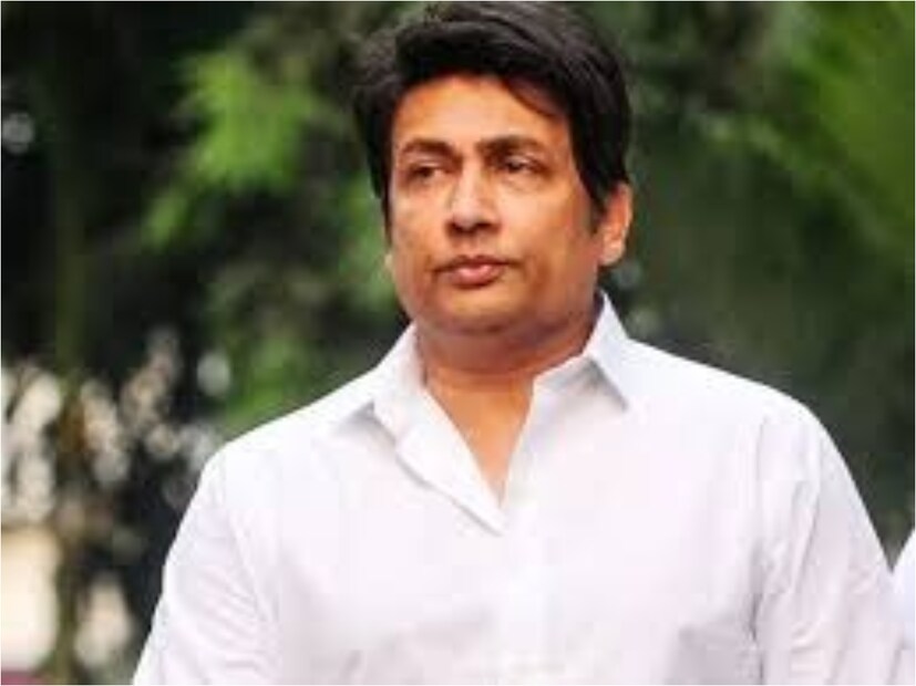 মাত্র ১১ বছরেই অকালে  না ফেরার দেশে চলে যায় শেখর সুমনের বড় ছেল আয়ুষ৷ ছেলের মৃত্যুর কথা বলতে গিয়ে বুকফাটা কান্নায় ভেঙে পড়লেন শেখর সুমন৷ 
