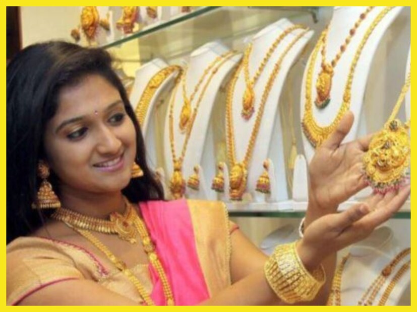 ২২ ক্যারাট সোনার ১ গ্রামের দাম ৬,৩৩৫ (কমেছে ২৫ টাকা), ৮ গ্রামের দাম ৫০,৬৮০ টাকা (কমেছে ২০০ টাকা) ৷ প্রতীকী ছবি ৷