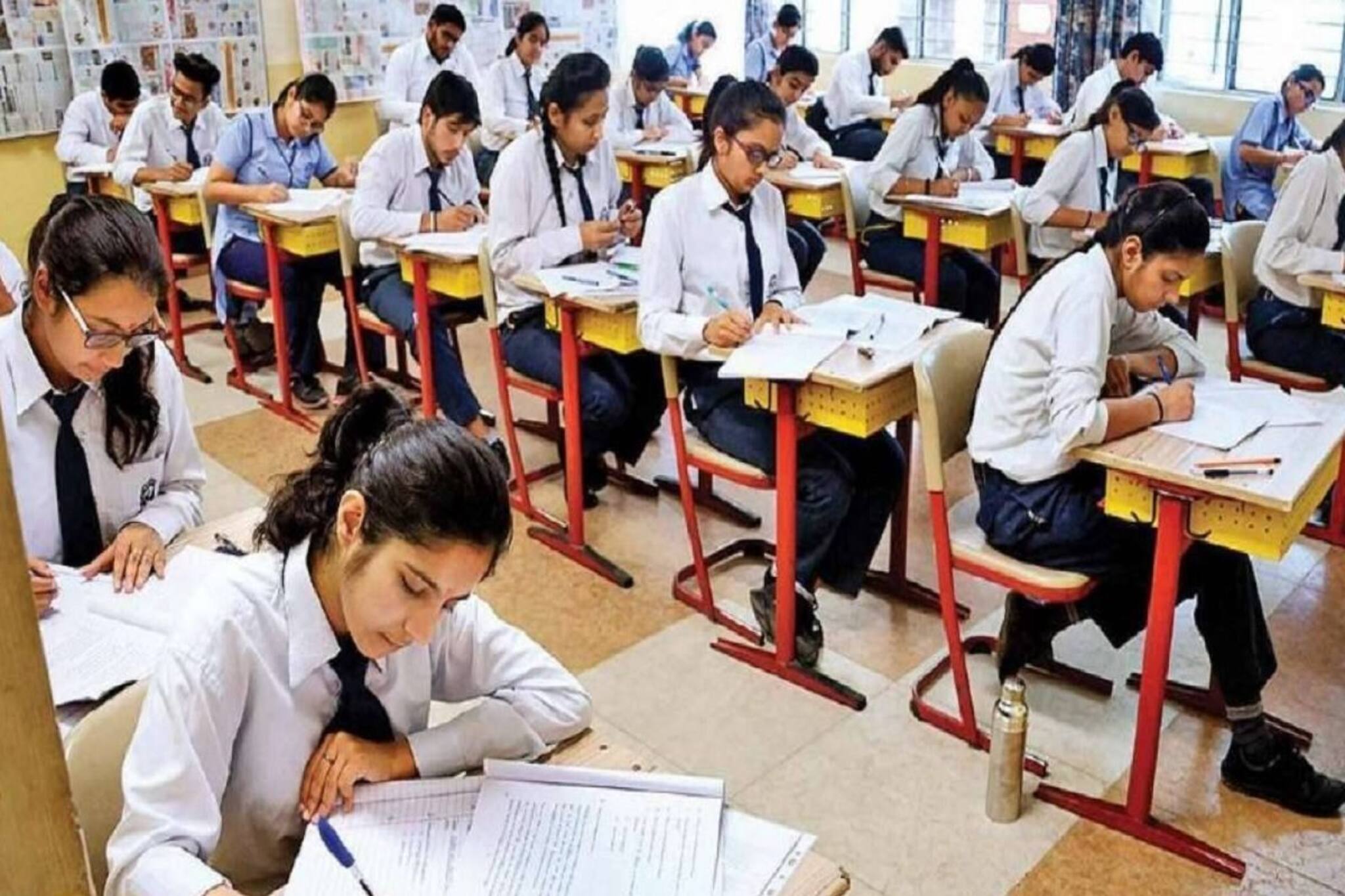 এপ্রিলের শেষে বা মে মাসের শুরুতেই উচ্চমাধ্যমিকের ফলাফল প্রকাশের সম্ভাবনা: সূত্র