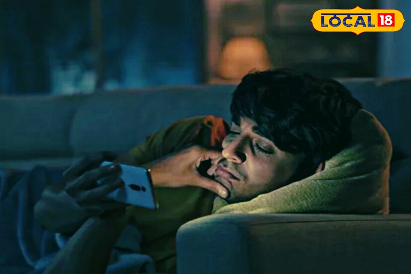 *মধ্যরাতের পর ঘুমোতে গেলে সার্কাডিয়ান ছন্দ ব্যহত হয়। ফলে শরীরের বেশকিছু গুরুত্বপূর্ণ হরমোন নিঃসরণ বাধা পায়। এ ছাড়া বিপাক ক্রিয়া ও শরীরের তাপমাত্রা অনিয়ন্ত্রিত হয়। প্রয়োজনীয় কাজ ব্যহত হয়।
