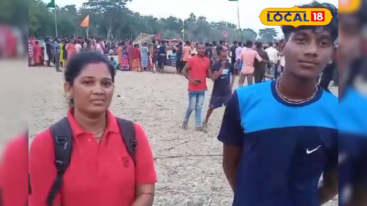 একই টুর্নামেন্টে মাঠে খেলল মা ও ছেলে, ফুটবলে ইতিহাস!