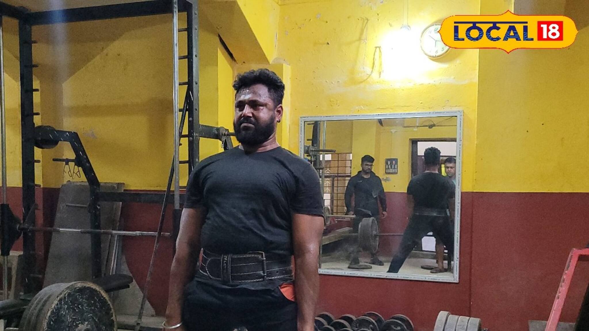 Weightlifter: অভাবকে সঙ্গে নিয়েই স্বপ্ন বুনছেন যুবক