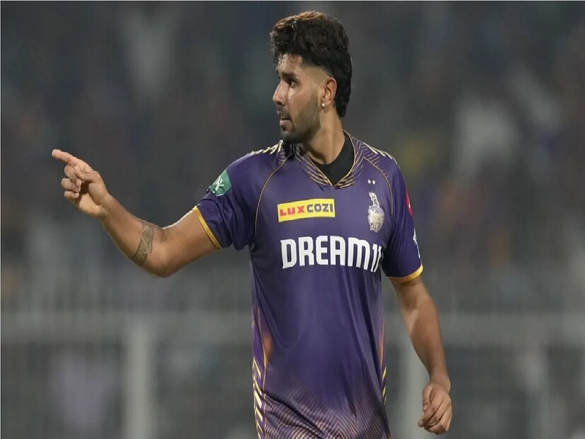 নিউজিল্যান্ডের বিপক্ষে চলতি টেস্ট সিরিজের জন্য রিজার্ভ হিসেবে হর্ষিত রানাকে রনজি ট্রফি টুর্নামেন্টের কারণে ছেড়ে দেওয়া হলেও এখন রনজি ট্রফির তৃতীয় রাউন্ডের ম্যাচগুলি শেষ হয়ে গেছে দলে ডাকা হয়েছে এবং আশা করা হচ্ছে যে তিনি ১ নভেম্বর নিউজিল্যান্ডের বিপক্ষে অভিষেক করবেন।।