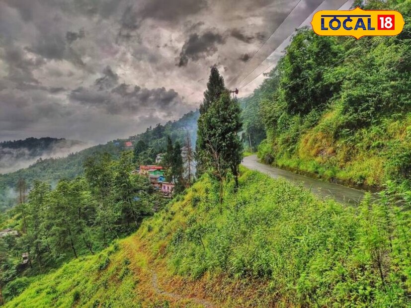 শহরের তীব্র গরমে নাজেহাল হয়ে উঠেছেন। এই ক্লান্তি কাটানোর সেরা উপায় হল কোথাও গিয়ে ঘুরে আসা। ঘোরার কথা মনে হলেই প্রথমে মনে আসবে সবুজ ঘেরা পাহাড়ে হারিয়ে যাওয়ার কথা। তা হলে আর দেরি না করে শান্ত, নিরিবিলি প্রকৃতি মাঝে মহানন্দা অভয়ারণ্যের মাথার উপর ছোট পাহাড়ি গ্রামের ঘুরে আসুন। 