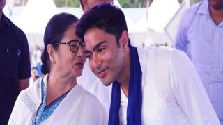 জলপাইগুড়িতে যাচ্ছেন মমতা-অভিষেক জলপাইগুড়িতে যাচ্ছেন মমতা-অভিষেক