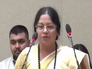 রাজ্যসভায় মমতা ঠাকুরের শপথ গ্রহণ ঘিরে চাপানউতোর