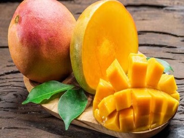 মিষ্টি মিষ্টি পাকা আম খাওয়ার আগে এই কাজটি করুন, নইলে শরীরের বড় ক্ষতি! জানুন