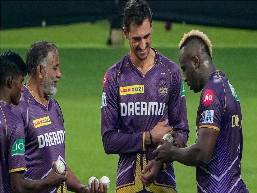 মিচেল স্টার্ক, বিশেষ করে, কলকাতা নাইট রাইডার্সের হয়ে বল হাতে শোয়ের তারকা ছিলেন। অস্ট্রেলিয়ান পেসার প্রথম ওভারে ব্যয়বহুল ছিল, কিন্তু কেকেআরের জার্সি তাঁর সেরা স্পেল করতে দুর্দান্তভাবে ফিরে এসেছিলেন। স্টার্ক তাঁর ৪ ওভারে ২৮ রানে ৩ উইকেট নিয়ে শেষ করেন।
