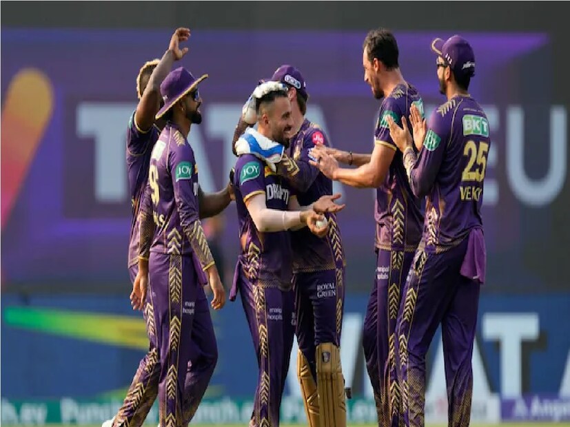 আইপিএল ২০২৪-এ নিলামে তাঁকে বিপুল টাকায় কেনে  এটি স্টার্কের জন্য সেরা সময় ছিল না। ৩৩ বছর বয়সী এই ব্যাটসম্যান অনেক দামি হয়ে উঠেছেন এবং আজকের আগে ৪ ম্যাচে মাত্র দুটি উইকেট পেয়েছিলেন।