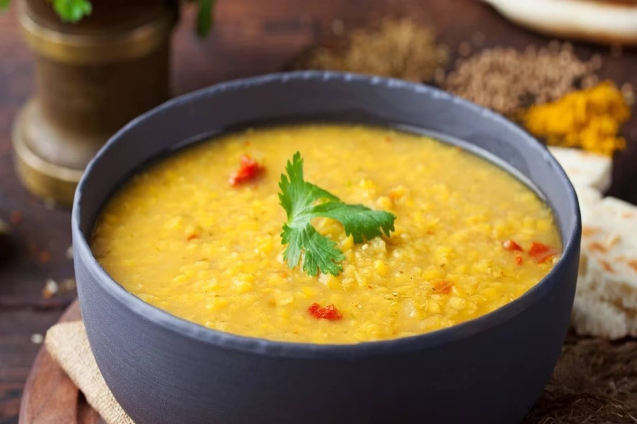 'কিডনি' সুস্থ রাখতে মুগ ডাল খাচ্ছেন? কিন্তু কোলেস্টেরল, হাই প্রেশারে এই ডাল খাওয়া যায়?