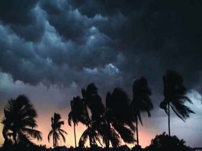 উত্তরবঙ্গে দুই দিনাজপুর এবং মালদা জেলায় আগামী ৫ দিন তাপপ্রবাহ। গরম ও অস্বস্তিকর আবহাওয়া থাকবে আলিপুরদুয়ার, কোচবিহার, জলপাইগুড়ি জেলার কিছু অংশে। 