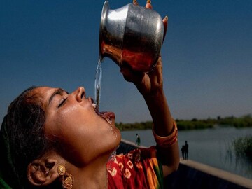 কিডনি থেকে হার্টের সমস্যা! জল খাওয়ার এই ভুলে ফল হয় মারাত্মক, আগে জানুন