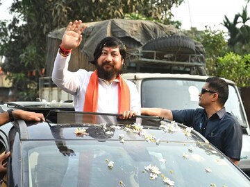  বামেদের ভোট চাইলেন নিশীথ প্রামাণিক! তুমুল শোরগোল