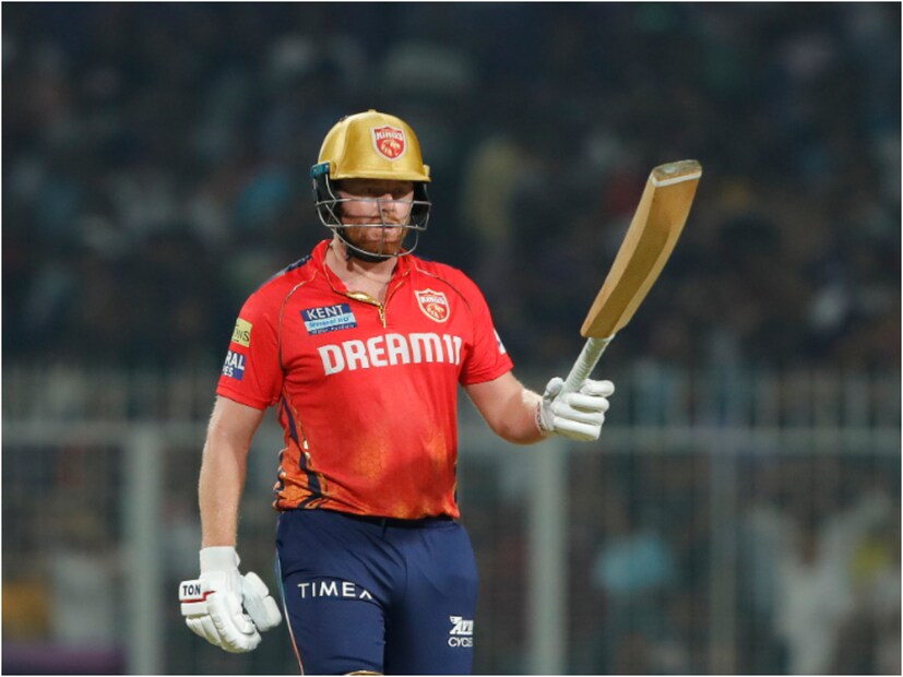 শুধু আইপিলের ইতিহাসেই নয়, টি২০ ক্রিকেটের ইতিহাসেও পঞ্জাব কিংস সবথেকে বড় রান তাড়া করে জিতল। এর আগে ২০২৩ সালে দক্ষিণ আফ্রিকা ওয়েস্ট ইন্ডিজের বিরুদ্ধে ২৫৯ রান তাড়া করে জিতেছিল। পঞ্জান কিংস জিতল ২৬১ তাড়া করে। (Photo Courtesy- IPL X)