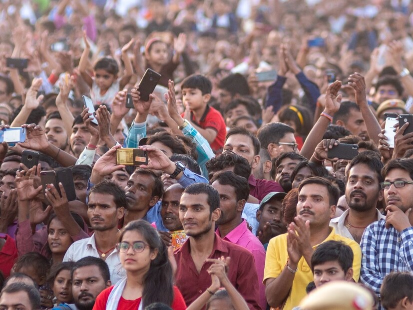 পুলিশ প্রশাসনের তৎপরতায় অনেক অপরাধী ধরা পড়ে। আদালতের নির্দেশে তাঁরা সাজাও ভোগ করছেন। এর মধ্যে রয়েছেন বিপুল সংখ্যক নারী বন্দিও।