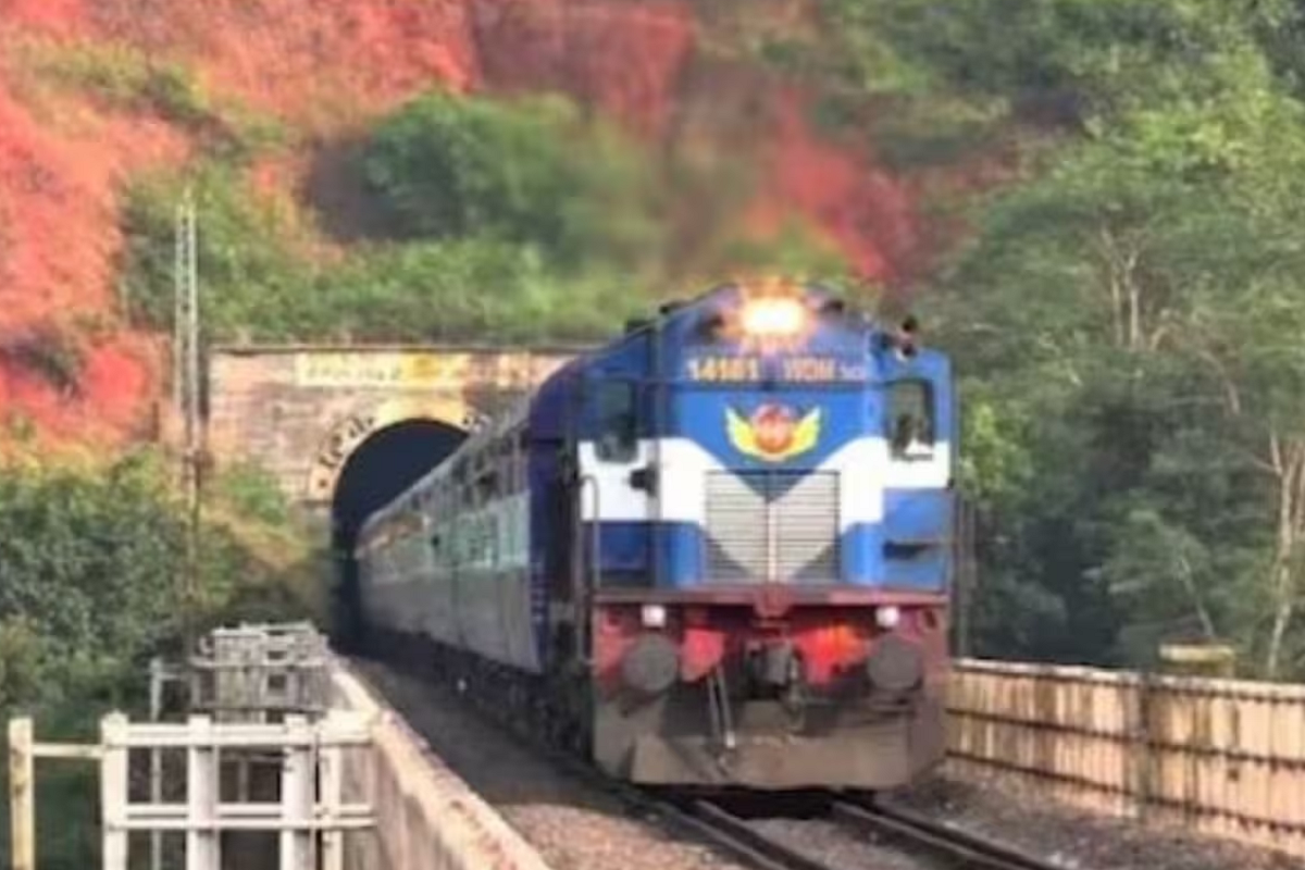 এই ট্যুরে থাকছে ৮ রাত/ ৯ দিনের প্যাকেজ। যাত্রা শুরু হবে ১৮ মে, ২০২৪-এ এবং ২৬ মে, ২০২৪-এ শেষ হবে ৷ এতে যাত্রীরা উপভোগ করতে পারবেন আধ্যাত্মিক এক অনন্য মুহূর্ত। যাত্রীরা দারুণ ভাবে উপভোগ করবেন তীর্থ স্থানের শ্রদ্ধার মুহূর্তগুলি। যে সমস্ত স্থান যাত্রীদের মন আকৃষ্ট করে সর্বদা, সেই সমস্ত স্থান বেড়ানোর সুযোগ থাকছে এই ট্যুরে। এর মধ্যে থাকছে ভক্তি ও বিশ্বাসের প্রতীক মাতা বৈষ্ণোদেবী মন্দিরও। 