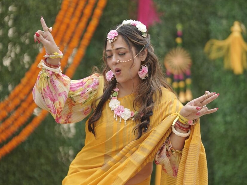 শুক্রবার সন্ধ্যায় আবার সাত পাকে বাঁধা পড়তে চলেছেন অভিনেত্রী। (Picture Credit: birdlens Creation)
