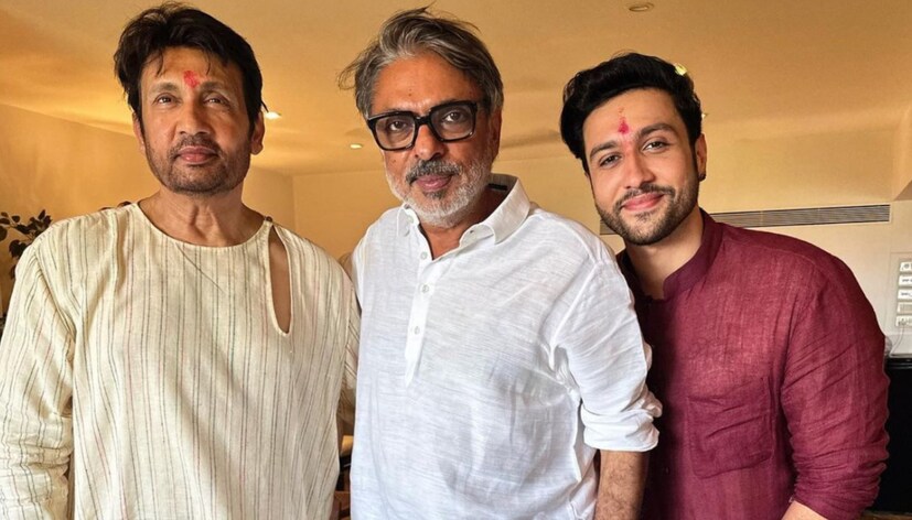 একটা সময় ছিল, যখন ১টা-২টো নয়, পরপর ১২টি ছবি বন্ধ হয়ে গিয়েছিল অধ্যয়নের। সাফল্যের শিখরে পৌঁছেও মুখ থুবড়ে পড়েছিল তাঁর কেরিয়ার। সেই হতাশা তাঁর সাক্ষাৎকারে বহু বার ফুটে উঠেছিল। এখন পরবর্তী কাজ নিয়ে উচ্চ প্রত্যাশা তৈরি হয়েছে অভিনেতার মধ্যে।২০০৮ সালে বলিউডে হাতেখড়ি হয়েছে অধ্যয়ন সুমনের। ‘হাল-এ-দিল’ ছবির হাত ধরেই পা রাখেন রুপোলি দুনিয়ায়। 