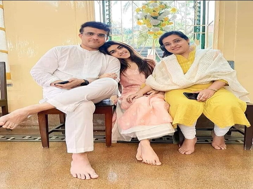 মহারাজ দাদাগিরি অনুষ্ঠানে বেশ সহজেই নিজের মত প্রকাশ করে থাকেন। তবে এবার তিনি বাচ্চাদের সঙ্গে একেবারে যেন বাচ্চাদের মতোই হয়ে গেলেন।