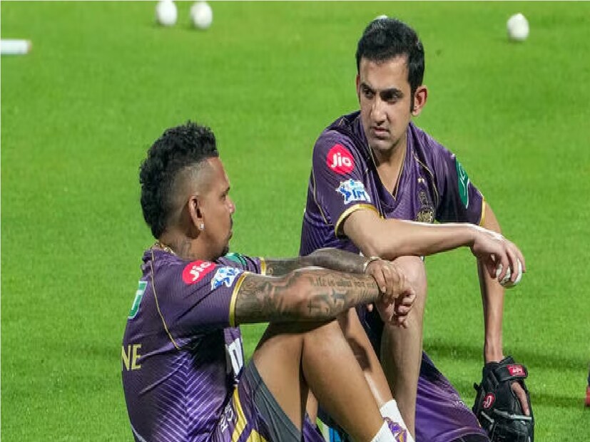 নিজের বাবার শিক্ষার জন্যই সেলিব্রেট করেন না বলে জানিয়েছেন নারিন। তিনি বলেছেন,&quot;বড় হওয়ার সময় আমি বাবার থেকে একটা জিনিস শিখেছি, আমি আজকে যাকে আউট করব, কাল আবার তাঁর বিরুদ্ধেই খেলতে হবে। প্রতিপক্ষকে সম্মান করা উচিত সবসময়। তার মানে এই নয় আমি খেলা উপভোগ করি না&quot;।