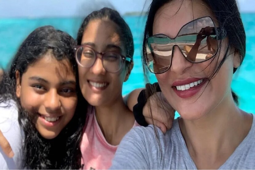 সেন হয়তো বিয়ে করেননি, কিন্তু দুই মেয়ের মায়ের দায়িত্ব তিনি খুব ভালভাবেই পালন করেছেন। অভিনেত্রীর বড় মেয়ের নাম রেনে সেন এবং ছোট মেয়ের নাম আলিসা।