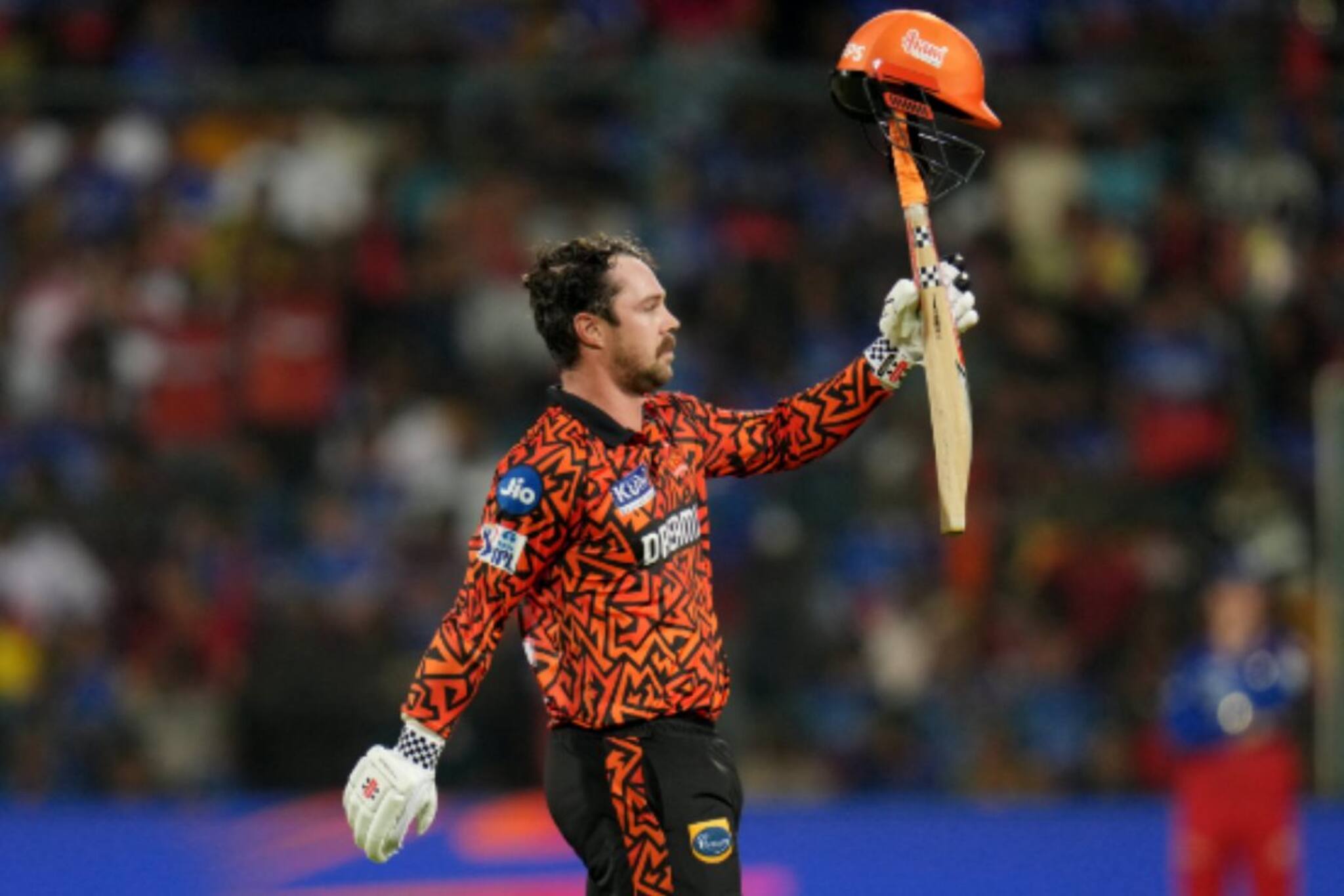 আরসিবির বিরুদ্ধে বিধ্বংসী শতরান ট্রেভিস হেডের, নাম তুললেন ইতিহাসের পাতায়