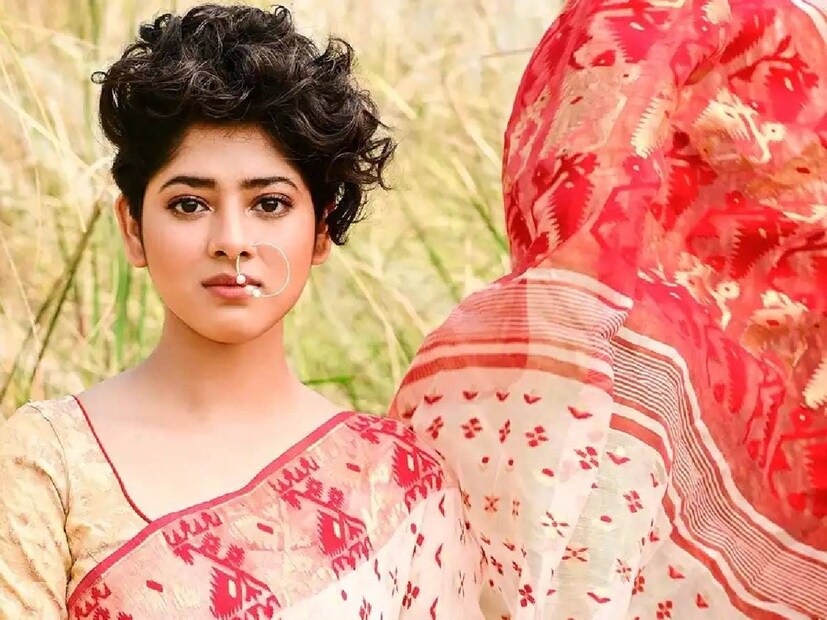 তবে বারবার একটি কথা তিনি স্পষ্ট করে দিলেন, টলিউড ইন্ডাস্ট্রির সঙ্গে জড়িত নন তাঁর প্রেমিক। যাতে নাম-ধাম নিয়ে নানা ধরনের জল্পনা শুরু না হয়, সেই কারণেই আগেভাগে এই তথ্যটি দিয়ে দিলেন দিতিপ্রিয়া। সম্পর্ক ৬ মাসের গণ্ডি পেরলে নিজে থেকেই সমস্ত প্রশ্নের উত্তর তিনি দেবেন।