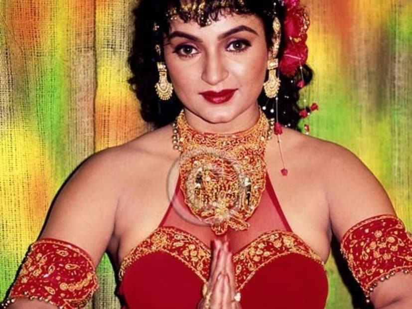 তিনি বলেন, দক্ষিণ ফিল্ম ইন্ডাস্ট্রিতে তিনি ভয়ঙ্কর ঘটনার সম্মুখীন হয়েছিলেন। মাত্র ১৭ বছর বয়সেই তিনি অভিনয় ছেড়ে দেওয়ার কথাও ভেবেছিলেন। 