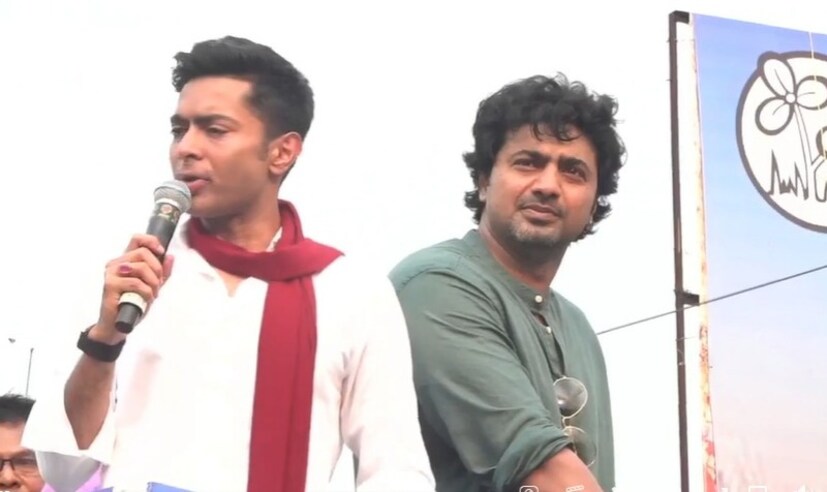 এদিন ঘাটালে জনজোয়ার দেখে অভিষেক বলেন, ‘‘২০২১ সালে এখানে রোড শো করি তখন যা দেখেছি তার চাইতে আজ তিনগুন বেশি’’৷ 