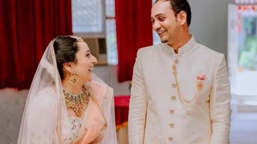 তিতাস ২০১৪ সালে বিয়ে করেছিলেন অভিনেতা সমদর্শী দত্তকে। তবে চিরস্থায়ী হয়নি তাঁদের সম্পর্ক। চার বছর পরই হয়ে যায় তাঁদের বিবাহ বিচ্ছেদ। তারপর তিনি নিকটবর্তী আত্মীয় এবং বন্ধুবান্ধবদের উপস্থিতিতেই সাত পাকে বাঁধা পড়েন স্নেহাশিস দাসের সঙ্গে।