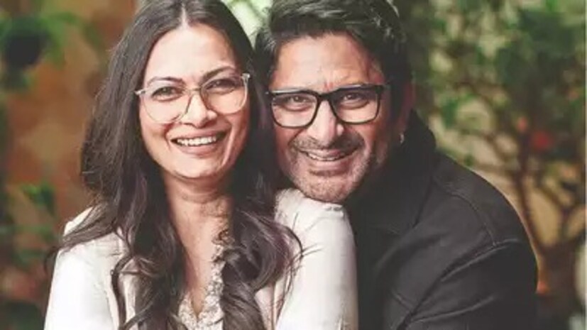 আরশাদ জানতেন মারিয়া তাঁর প্রেমে পড়েছে। কিন্তু এই বিষয়ে জিজ্ঞাসা করলে যদি প্রত্যাখ্যাত হতে হয়, সেই ভয়ে আরশাদ কিছু বলতে পারতেন না মারিয়াকে।