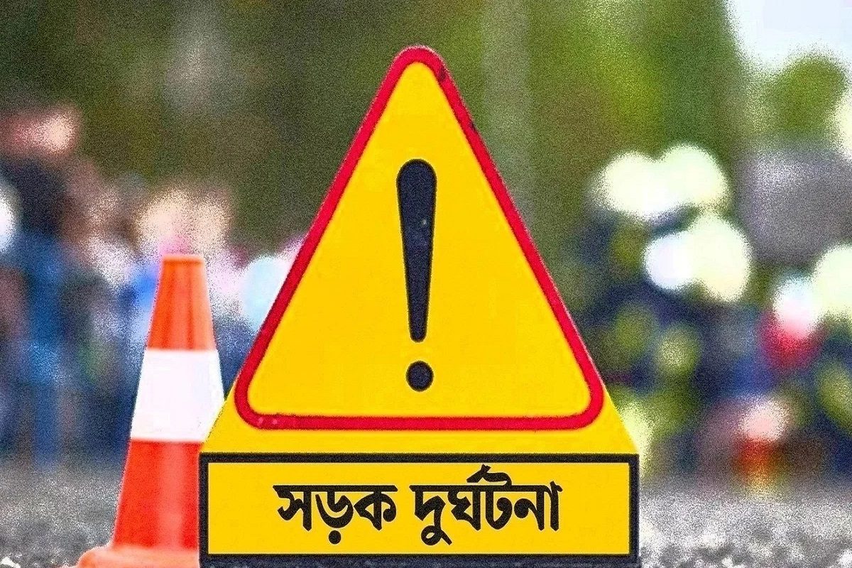 হরিদ্বারে বড় দুর্ঘটনা! সেতু থেকে ছিটকে নীচে পড়ল বাস, আহত বহু যাত্রী হরিদ্বারে বড় দুর্ঘটনা! সেতু থেকে ছিটকে নীচে পড়ল বাস, আহত বহু যাত্রী