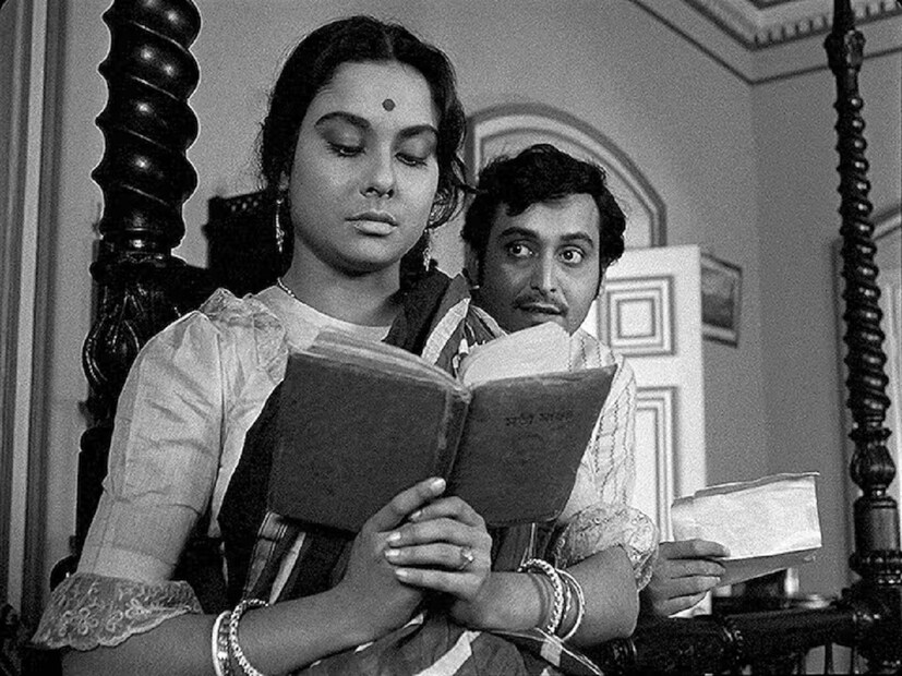 ঠিক এরপরেই ফের বাংলা ছবি। তালিকার সপ্তম স্থানে রয়েছে সত্যজিৎ রায়ের ‘চারুলতা’। অষ্টম স্থানে শ্যাম বেনেগালের ‘অঙ্কুর’। নবমে রয়েছে গুরুদত্তের ‘পিয়াসা’ এবং দশম স্থানে রয়েছে বলিউডের ব্লকবাস্টার হিট ছবি ‘শোলে’।